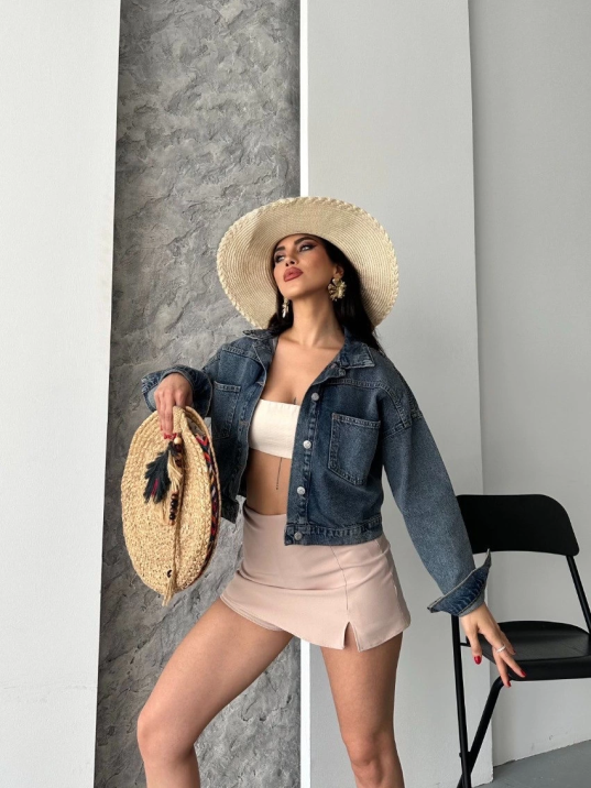 Çift cepli kol katlamalı kar yıkama crop kot ceket kahve tint d2000 Çift cepli kol katlamalı kar yıkama crop kot ceket kahve tint d2000