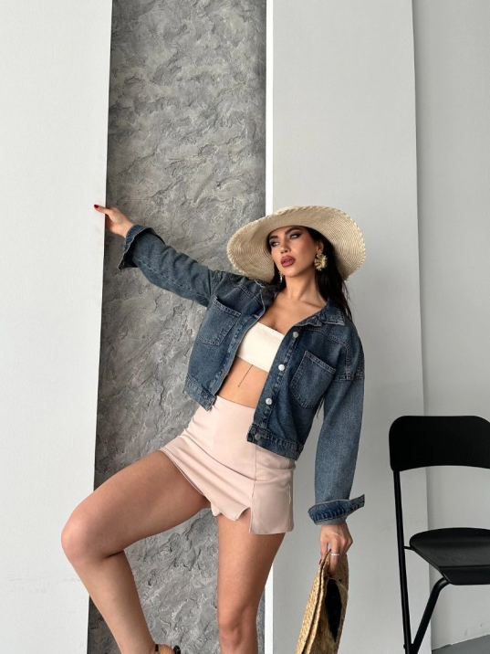 Çift cepli kol katlamalı kar yıkama crop kot ceket kahve tint d2000 Çift cepli kol katlamalı kar yıkama crop kot ceket kahve tint d2000