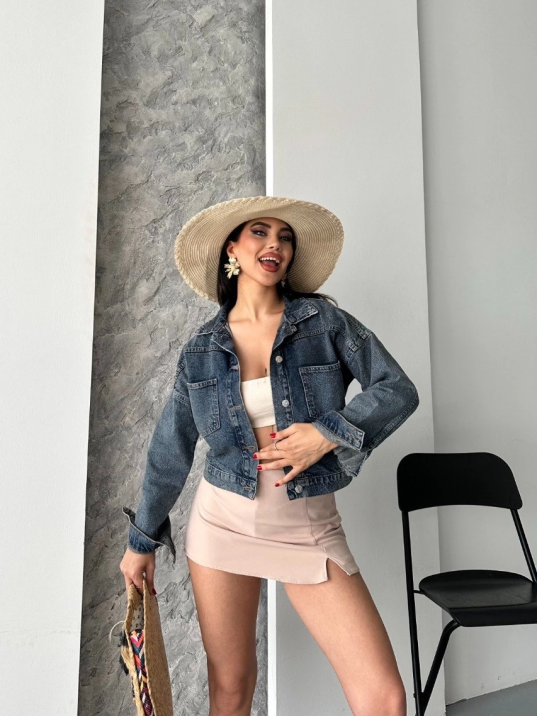 Çift cepli kol katlamalı kar yıkama crop kot ceket kahve tint d2000 Çift cepli kol katlamalı kar yıkama crop kot ceket kahve tint d2000