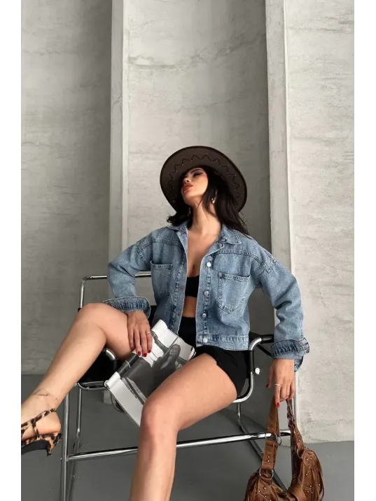 Çift Cepli Kol Katlamalı Kar Yıkama Crop Kot Ceket Mavi D2000