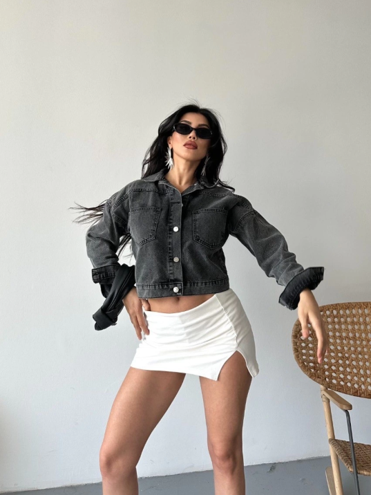 Çift cepli kol katlamalı süper taş enzim yıkama crop kot ceket füme d2000 Çift cepli kol katlamalı süper taş enzim yıkama crop kot ceket füme d2000