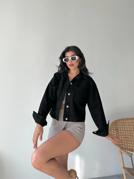 Çift cepli kol katlamalı süper taş enzim yıkamalı crop kot ceket siyah d2000 Çift cepli kol katlamalı süper taş enzim yıkamalı crop kot ceket siyah d2000