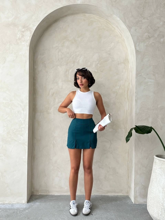 Çift yırtmaçlı atlas şort etek petrol yeşili s240364 Çift yırtmaçlı atlas şort etek petrol yeşili s240364