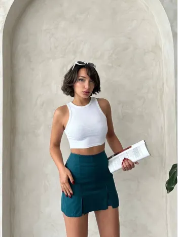 Çift Yırtmaçlı Atlas Şort Etek Petrol Yeşili S240364