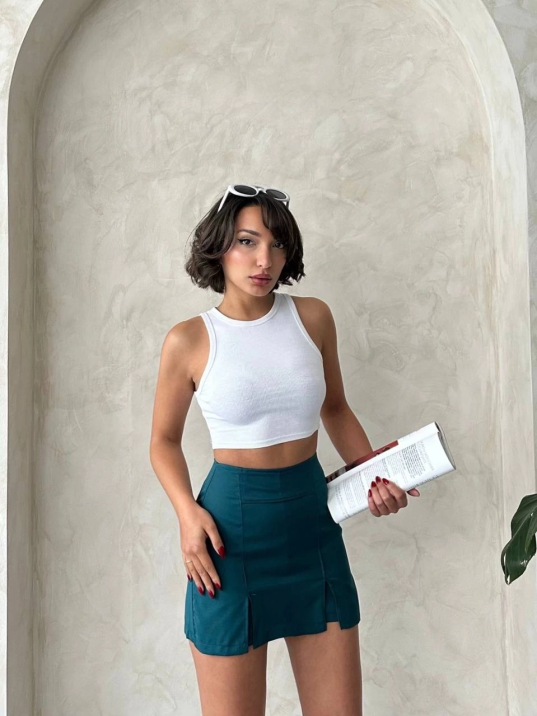 Çift yırtmaçlı atlas şort etek petrol yeşili s240364 Çift yırtmaçlı atlas şort etek petrol yeşili s240364