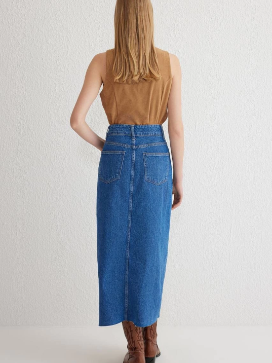 Çift yırtmaçlı jean etek s140