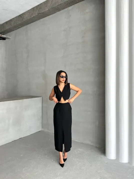 Çilek Takım Etek Yelek Çilek Takım Etek Yelek