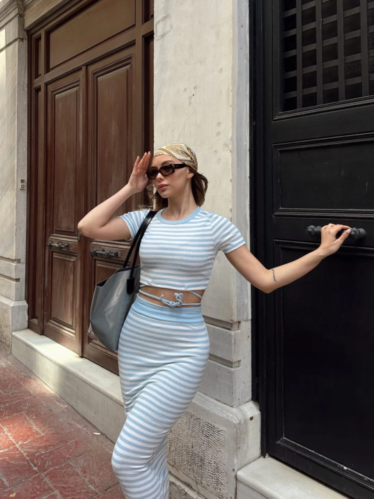 Çizgili etekli takım mavi s3609 Çizgili etekli takım mavi s3609