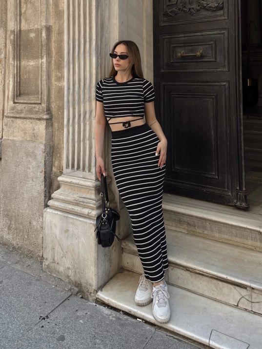 Çizgili etekli takım siyah s3609