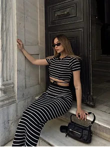 Çizgili Etekli Takım Siyah S3609