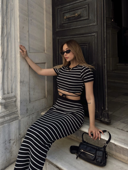 Çizgili etekli takım siyah s3609