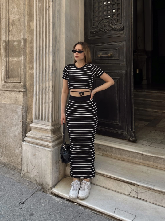 Çizgili etekli takım siyah s3609