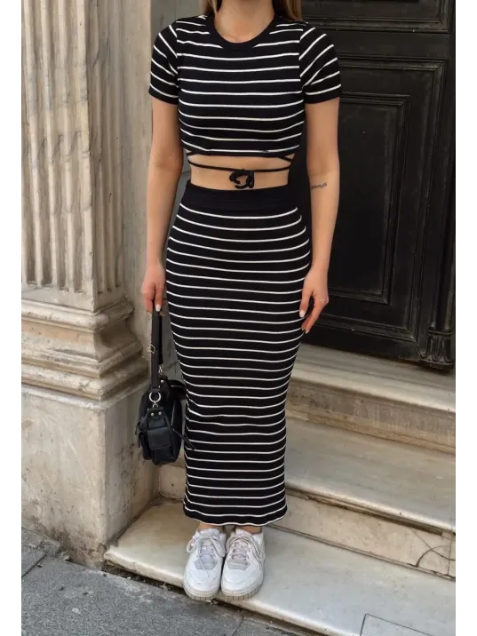 Çizgili Etekli Takım Siyah S3609