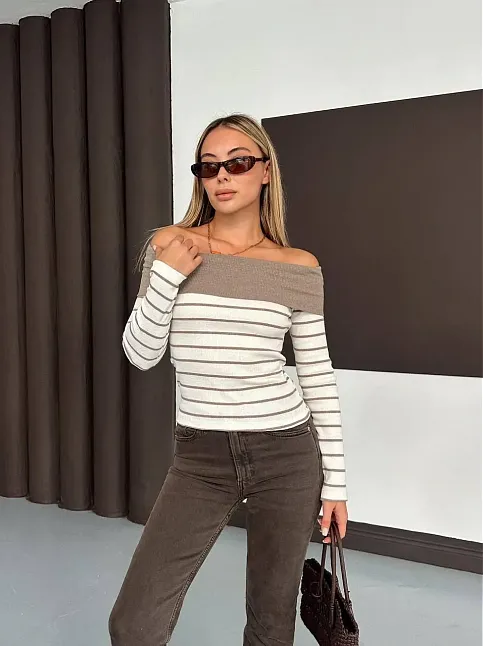 Çizgili Madonna Yaka Kaşkorse Bluz Bej A844