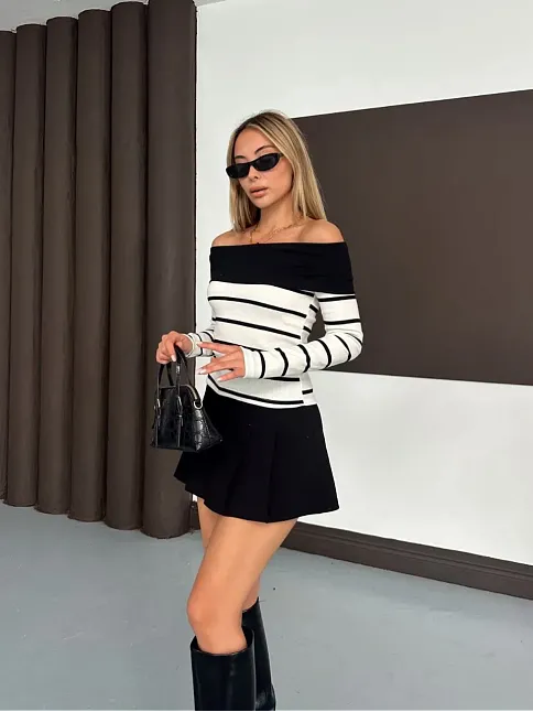 Çizgili Madonna Yaka Kaşkorse Bluz Beyaz A844