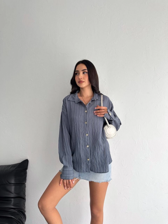 Çizgili oversize gömlek Çizgili oversize gömlek