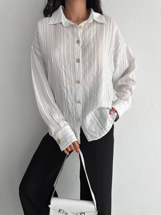 Çizgili oversize gömlek Çizgili oversize gömlek