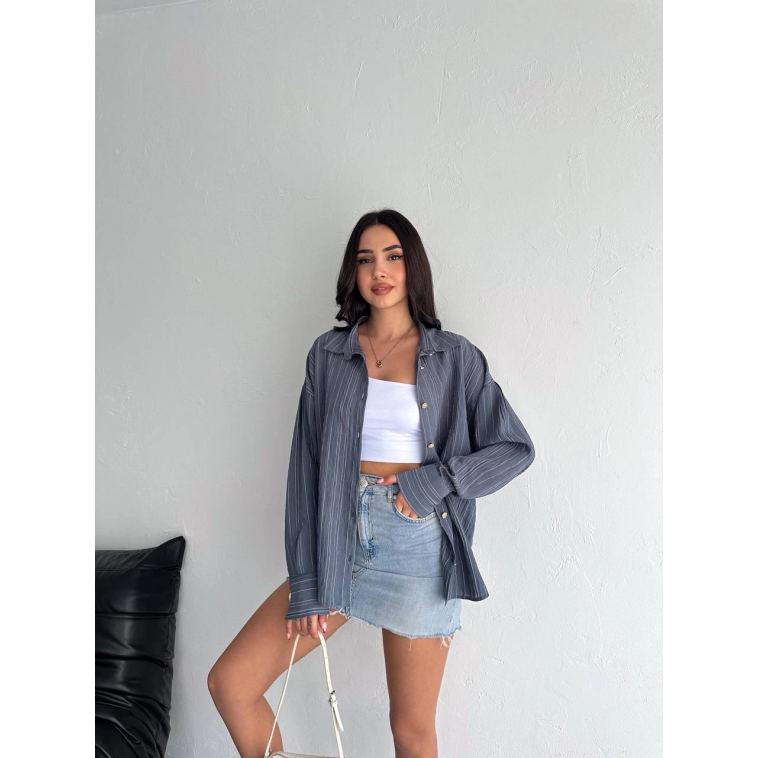 Çizgili oversize gömlek Çizgili oversize gömlek