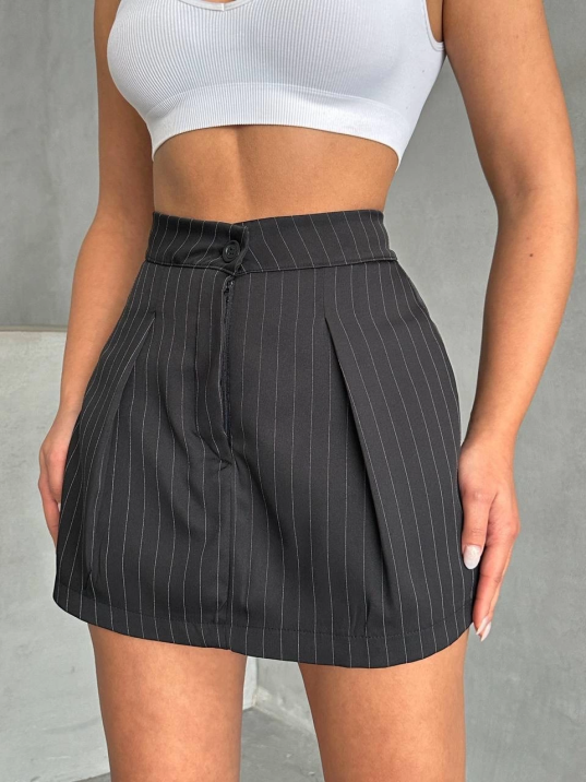 Çizgili şort etek Çizgili şort etek