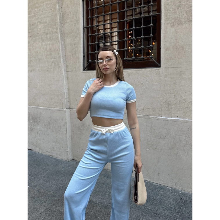 Crop pantolon biyeli takım mavi Crop pantolon biyeli takım mavi