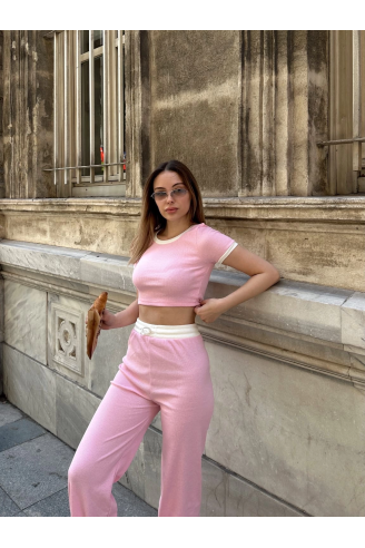 Crop pantolon biyeli takım pembe