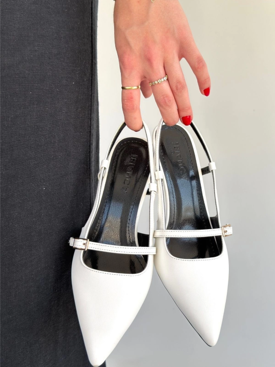 Darina Beyaz Cilt Topuklu Ayakkabı Darina Beyaz Cilt Topuklu Ayakkabı