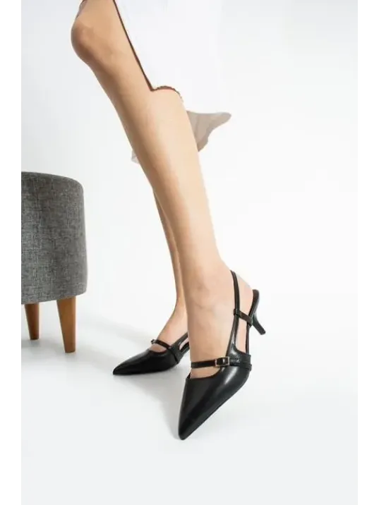 Darina Siyah Cilt Topuklu Ayakkabı Darina Siyah Cilt Topuklu Ayakkabı