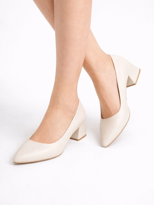 Desniy Bej Cilt Topuklu Ayakkabı Desniy Bej Cilt Topuklu Ayakkabı