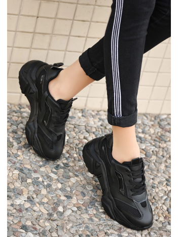 Dica Siyah Cilt Bağcıklı Spor Ayakkabı