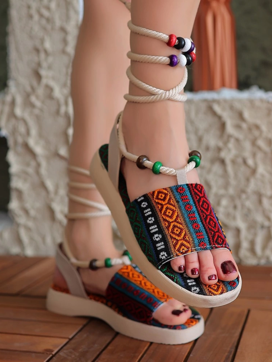Diran Bej Kilim Desenli Bilekten Bağlamalı Sandalet