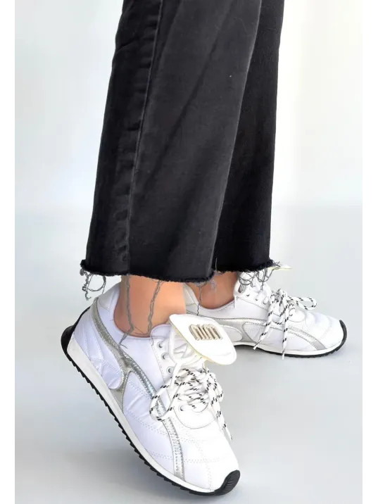 Dissa Beyaz Cilt Bağcıklı Paraşüt Detaylı Spor Ayakkabı