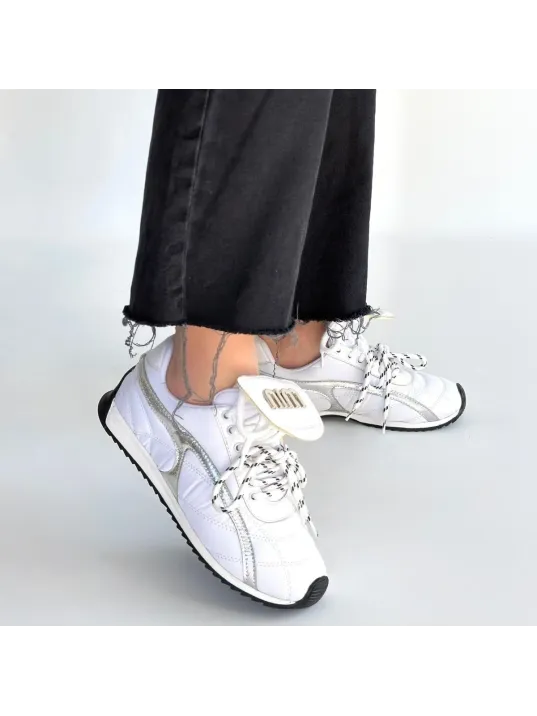 Dissa Beyaz Cilt Bağcıklı Paraşüt Detaylı Spor Ayakkabı