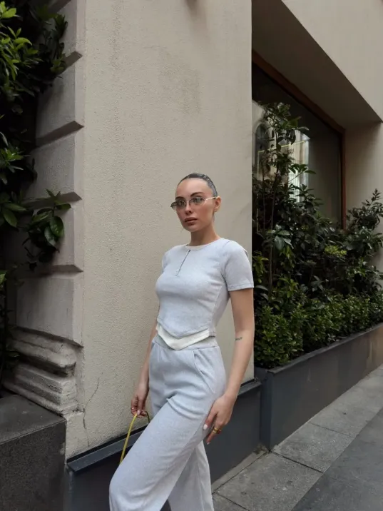 Düğme Yakalı Gri Alt Üst Takım S3943 Düğme Yakalı Gri Alt Üst Takım S3943