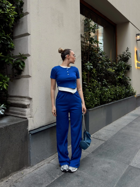 Düğme yakalı saks alt üst takım s3943 Düğme yakalı saks alt üst takım s3943