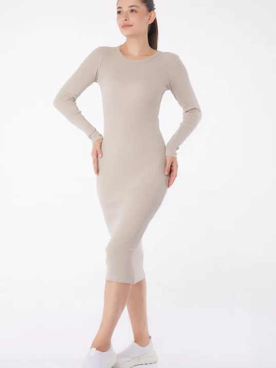 Düz Bisiklet Yaka Kadın Midi Elbise Düz Bisiklet Yaka Kadın Midi Elbise