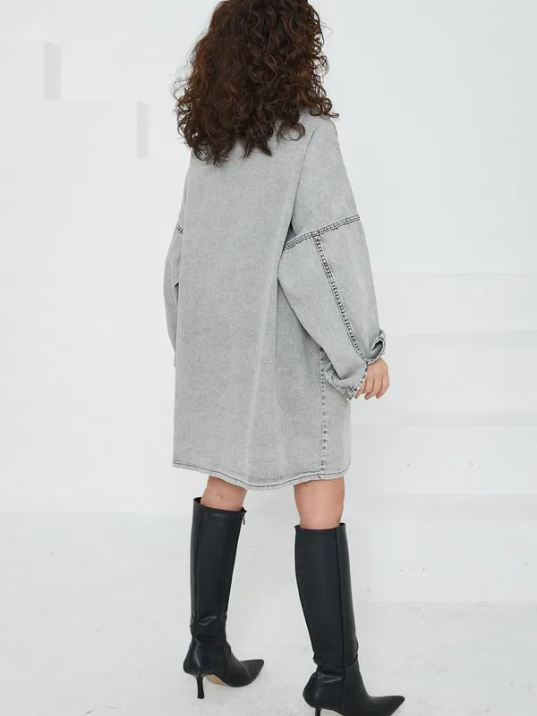 Düz Gömlek Yaka Kadın Gri Kuş Gözü Cepli Kot Ceket Düz Gömlek Yaka Kadın Gri Kuş Gözü Cepli Kot Ceket