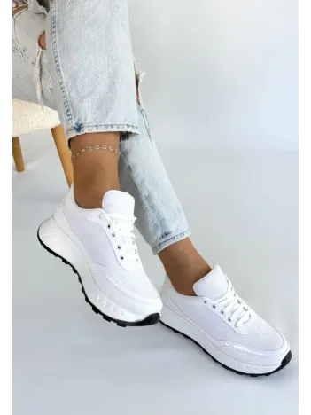 Edva Beyaz Cilt Bağcıklı Spor Ayakkabı Edva Beyaz Cilt Bağcıklı Spor Ayakkabı