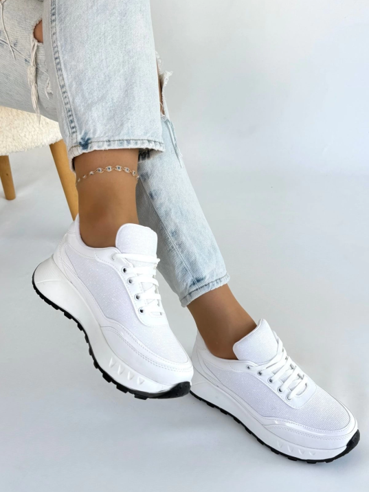 Edva Beyaz Cilt Bağcıklı Spor Ayakkabı Edva Beyaz Cilt Bağcıklı Spor Ayakkabı