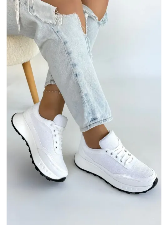 Edva Beyaz Cilt Bağcıklı Spor Ayakkabı