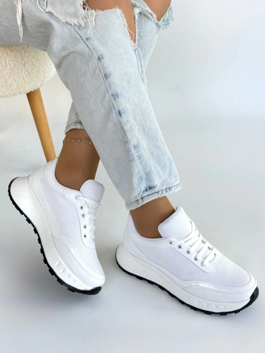 Edva Beyaz Cilt Bağcıklı Spor Ayakkabı Edva Beyaz Cilt Bağcıklı Spor Ayakkabı