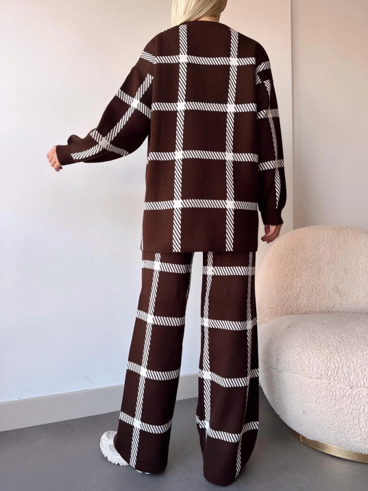 Ekoseli triko takım kahvebeyaz