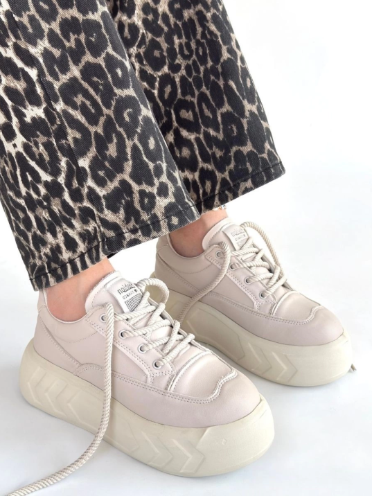 Emwa Bej Cilt Bağcıklı Spor Ayakkabı Emwa Bej Cilt Bağcıklı Spor Ayakkabı