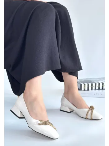 Estay Ten Rugan Topuklu Ayakkabı Estay Ten Rugan Topuklu Ayakkabı