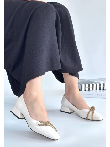 Estay Ten Rugan Topuklu Ayakkabı Estay Ten Rugan Topuklu Ayakkabı