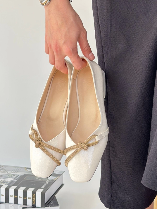 Estay Ten Rugan Topuklu Ayakkabı Estay Ten Rugan Topuklu Ayakkabı