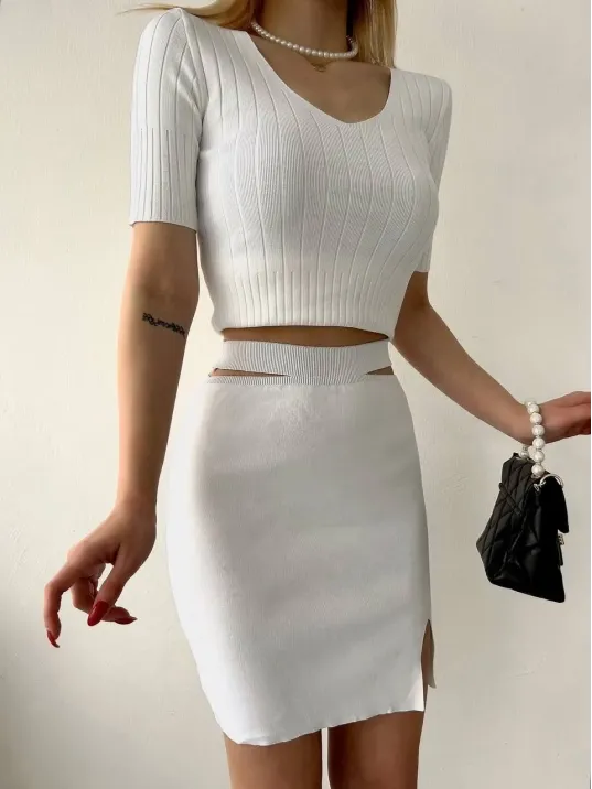 Etekli Triko Takım Beyaz T23107