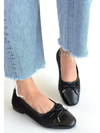 Etya Siyah Cilt Babet Ayakkabı Etya Siyah Cilt Babet Ayakkabı
