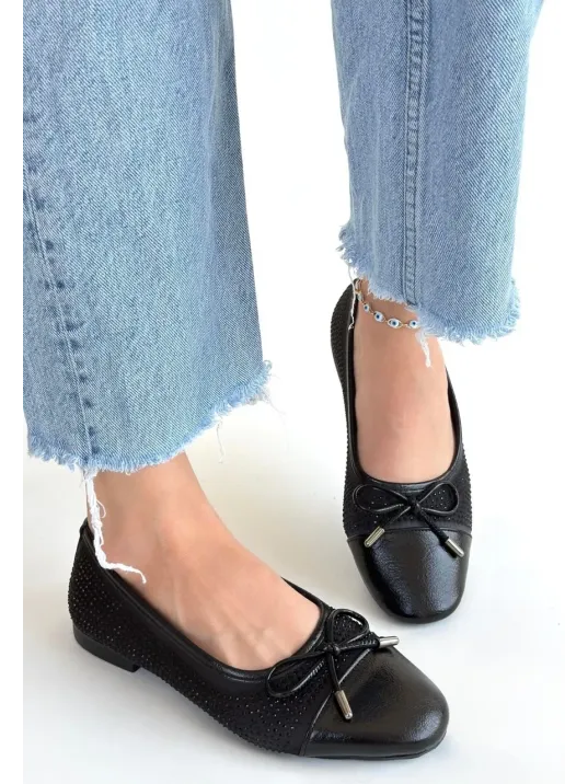 Etya Siyah Cilt Babet Ayakkabı Etya Siyah Cilt Babet Ayakkabı