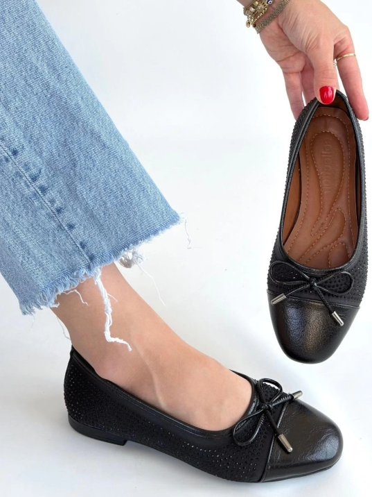 Etya Siyah Cilt Babet Ayakkabı Etya Siyah Cilt Babet Ayakkabı