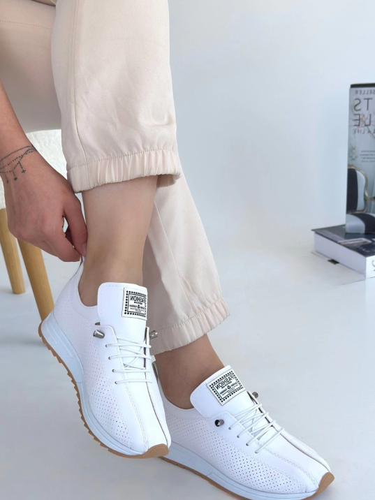 Fiert Beyaz Cilt Bağcıklı Spor Ayakkabı Fiert Beyaz Cilt Bağcıklı Spor Ayakkabı